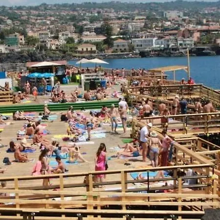 Giorgi Lux * Katánie